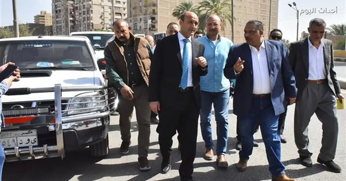 محافظ أسيوط يزور نزلة عبد اللاه لتفقد الحالة المرورية