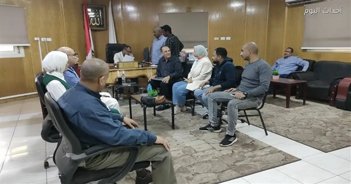 محافظ قنا يطالب بتسريع إنهاء ملفات التصالح