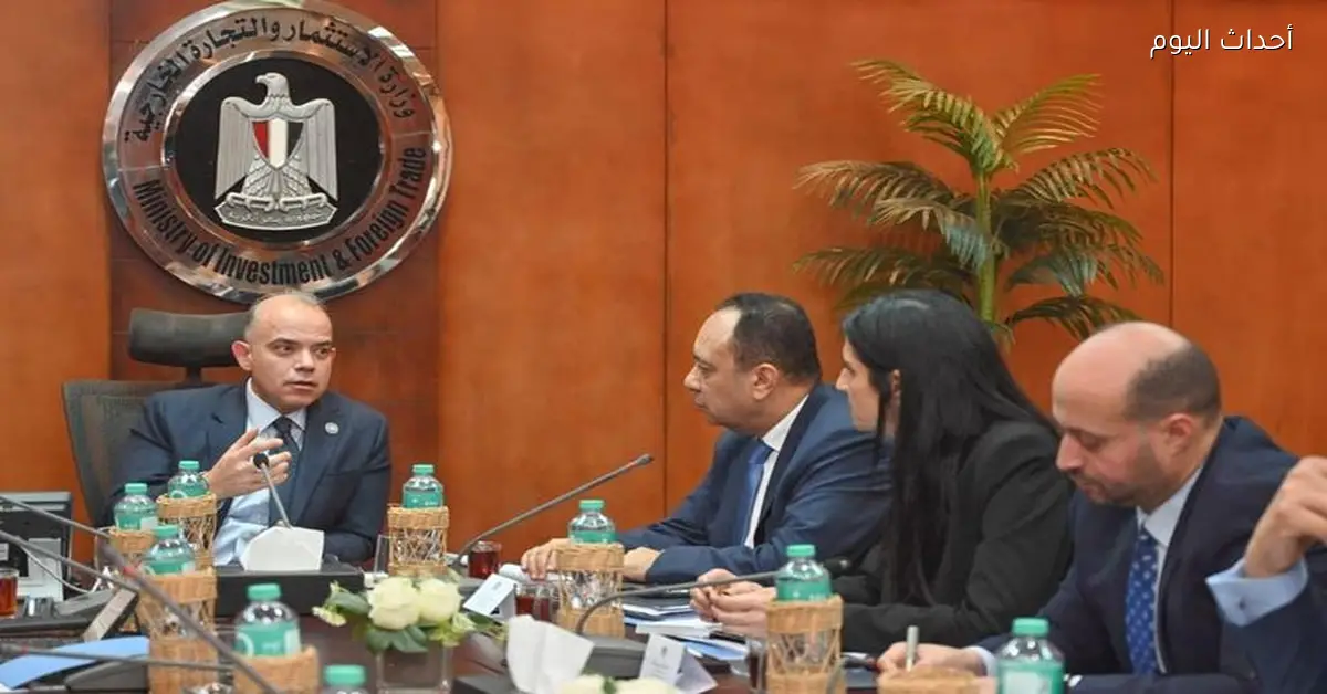 وزير الاستثمار يؤكد استمرار العمل بمجمعات خدمات المستثمرين طوال الأسبوع