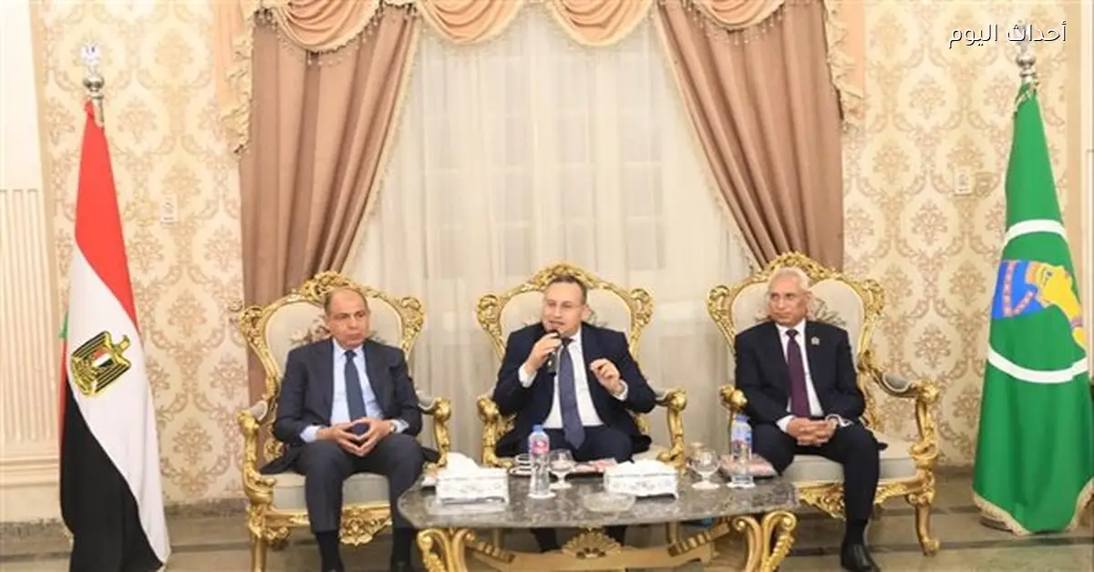 وزير التعليم العالي يبحث سبل التعاون مع محافظ المنيا ورئيس الجامعة
