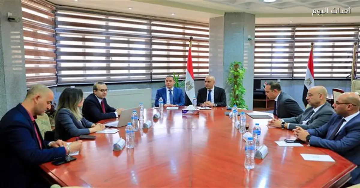 وزير التعليم ورئيس الرقابة المالية يبحثان إدراج الثقافة المالية بالمناهج