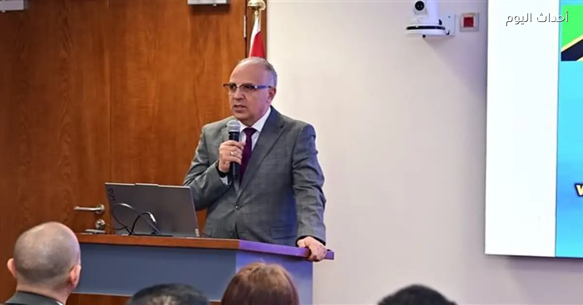 وزير الري يطلب إعداد خطط طوارئ لتشغيل المحطات والقناطر