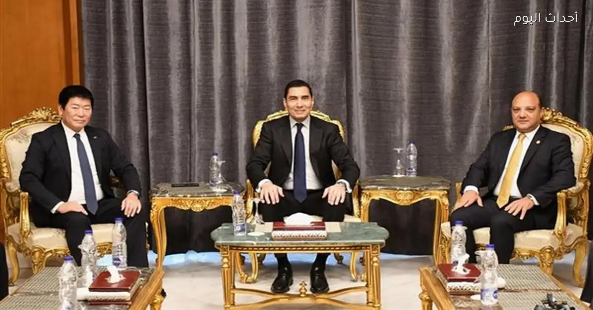 وزير الرياضة يجتمع مع اتحاد الجمباز قبل بطولة العالم