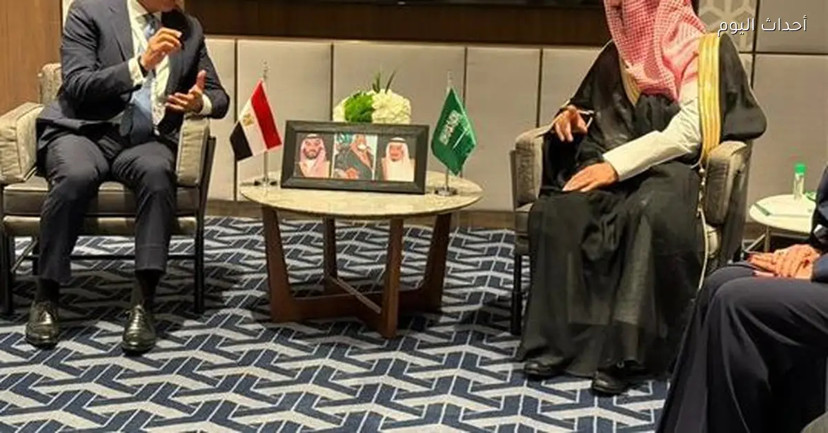 وزير السياحة يتناقش مع نظيره السعودي عن تطوير السياحة بين البلدين