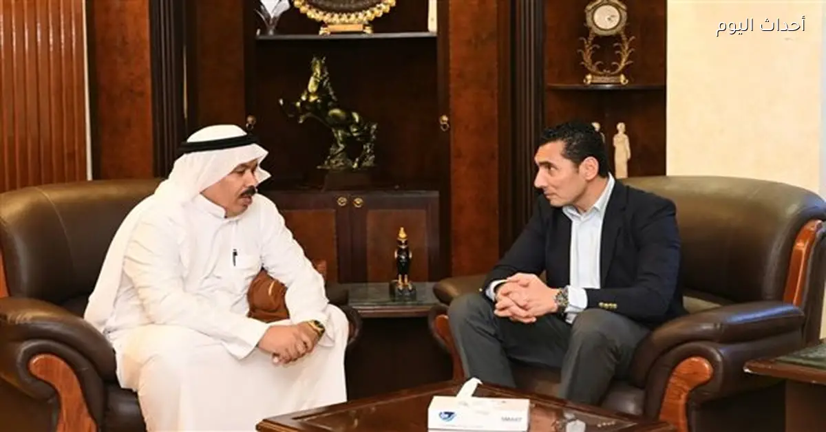 وزير الشباب والرياضة يناقش تطوير لعبة الهجن مع رئيس الاتحاد المصري