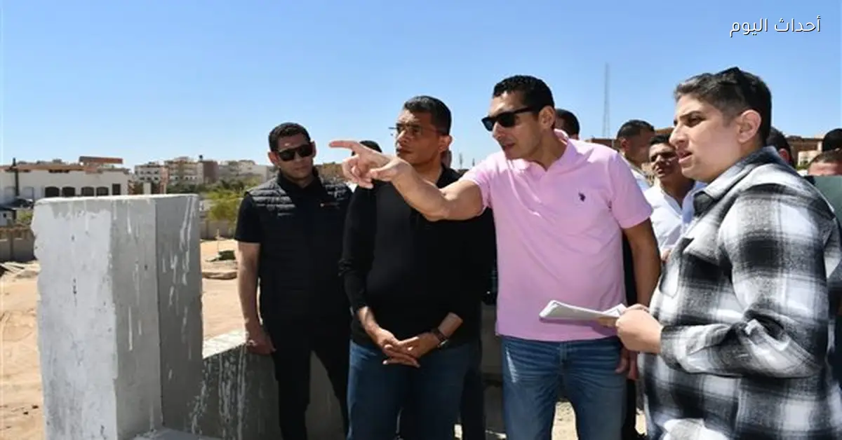 وزير الشباب ومحافظ البحر الأحمر يزوران معسكر الشباب بسفا للتفقد