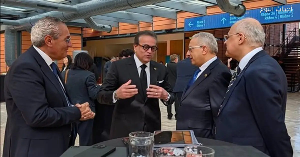 وزير الصحة يبحث مع نظيره التونسي تعزيز التعاون المشترك