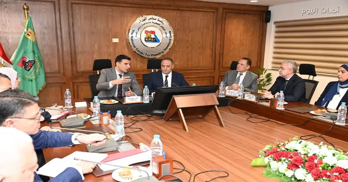 وزير الصناعة يطالب بتقليل تصدير المواد الخام بشكلها الأولي