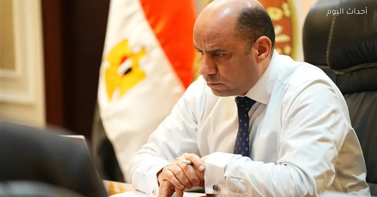 وزير العمل يتابع تطبيق العمل عن بُعد في القطاع الخاص